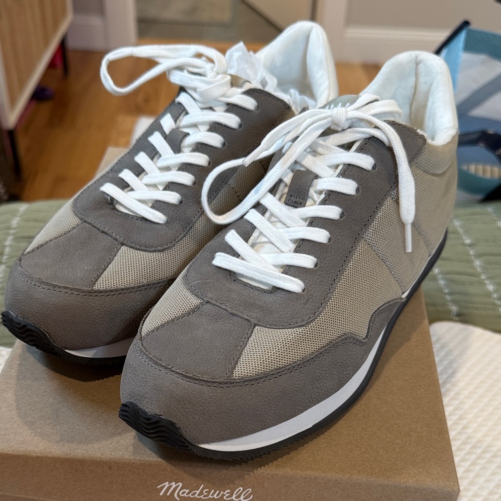 Madewell Women’s Gray leather & Mesh Sneakers with White Laces